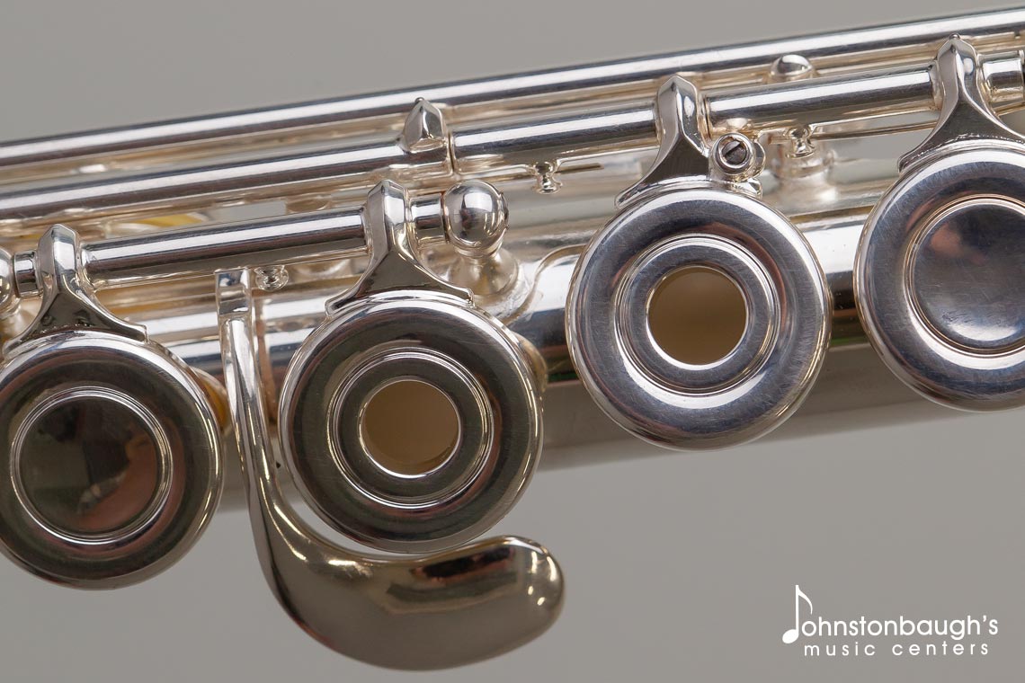 Detailed Feature Image of Armstromng 303 Flute from Johnstonbaugh's Music Centers in Western PA